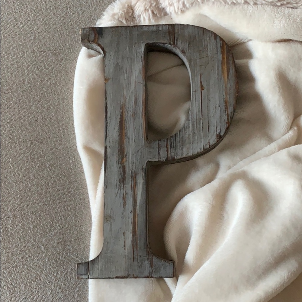 Rustic letter P